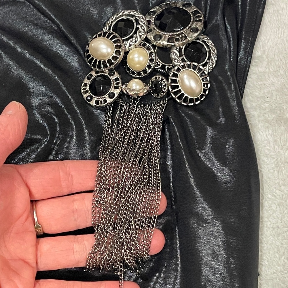 bebe Black Bodycon Dress with Brooch Size XS - Picture 6 of 14